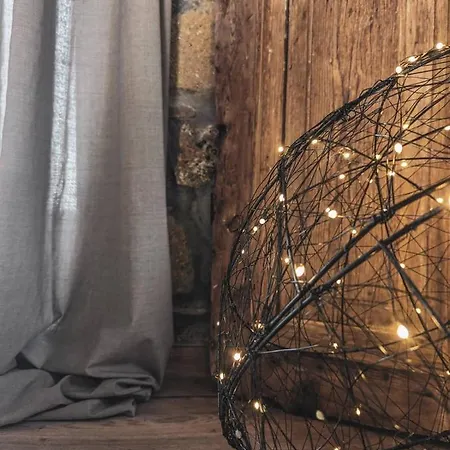 Βίλα Three Dots Boutique *