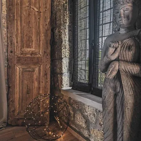 Willa Three Dots Boutique Souli