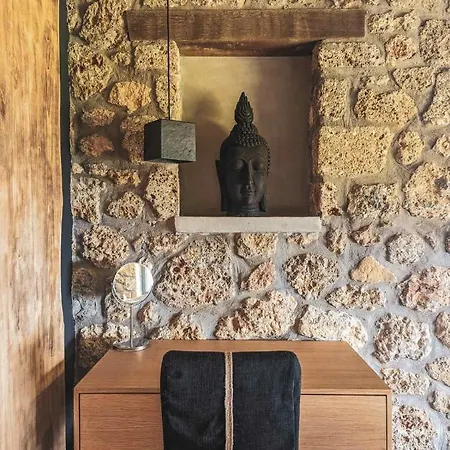 Three Dots Boutique *