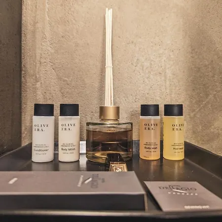 Villa Three Dots Boutique *