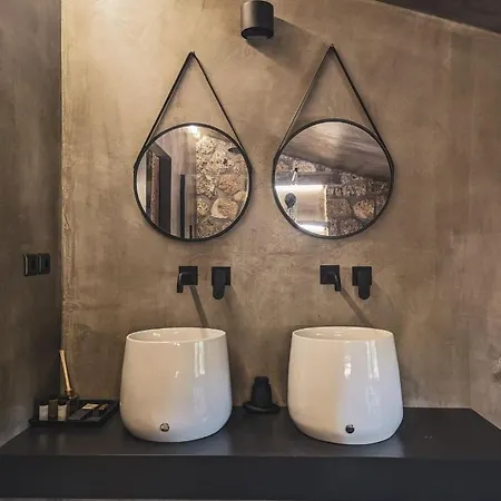 Three Dots Boutique *