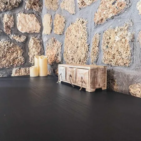 Three Dots Boutique Souli