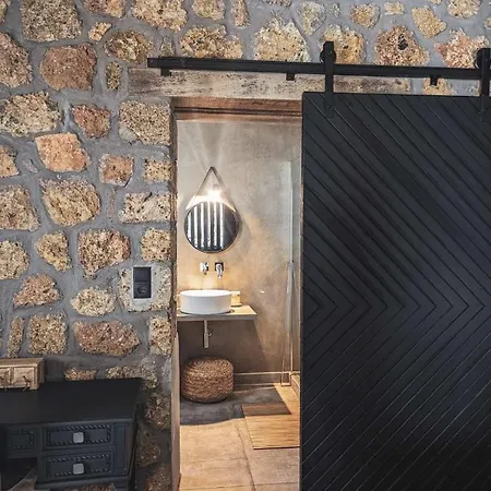 Three Dots Boutique Villa Souli