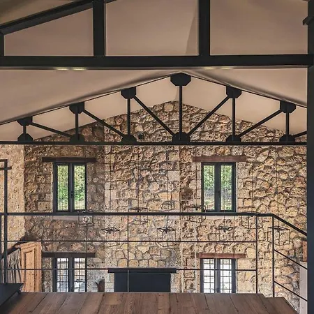 Three Dots Boutique * Souli