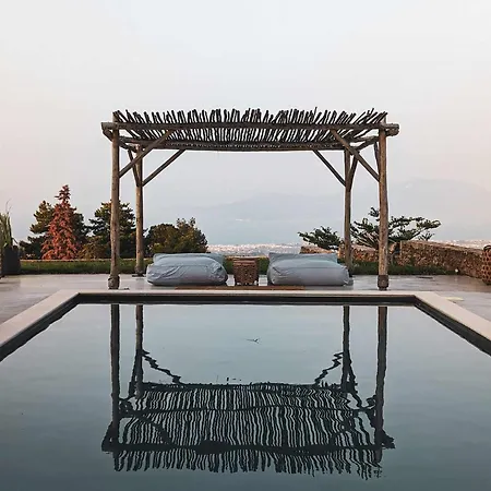 Three Dots Boutique Souli