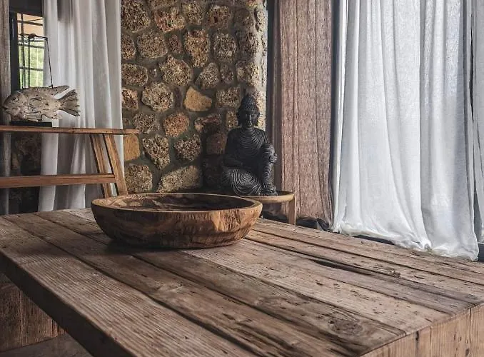 Three Dots Boutique Villa *