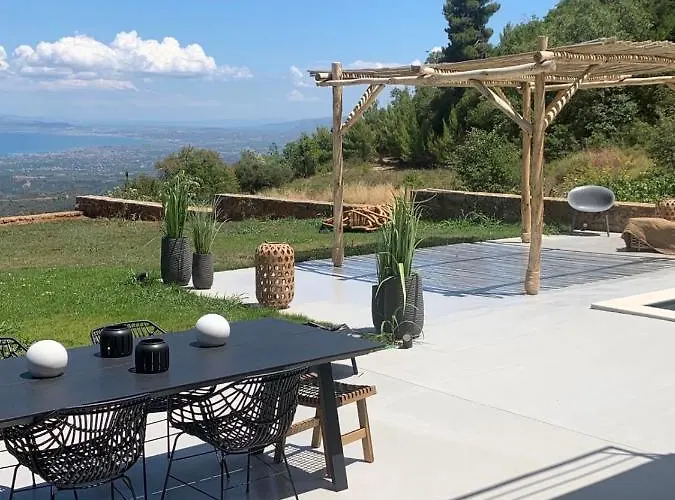 Villa Three Dots Boutique *