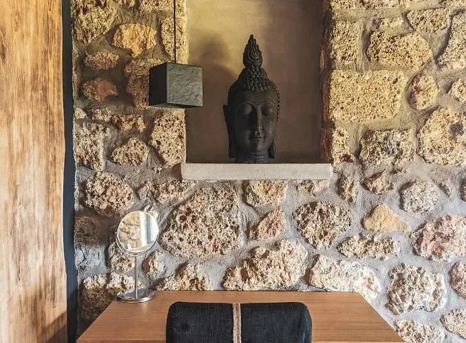 Three Dots Boutique *