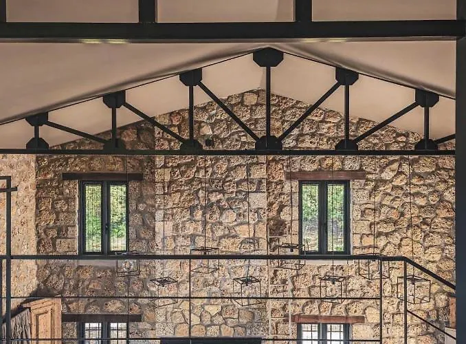 Three Dots Boutique * Souli