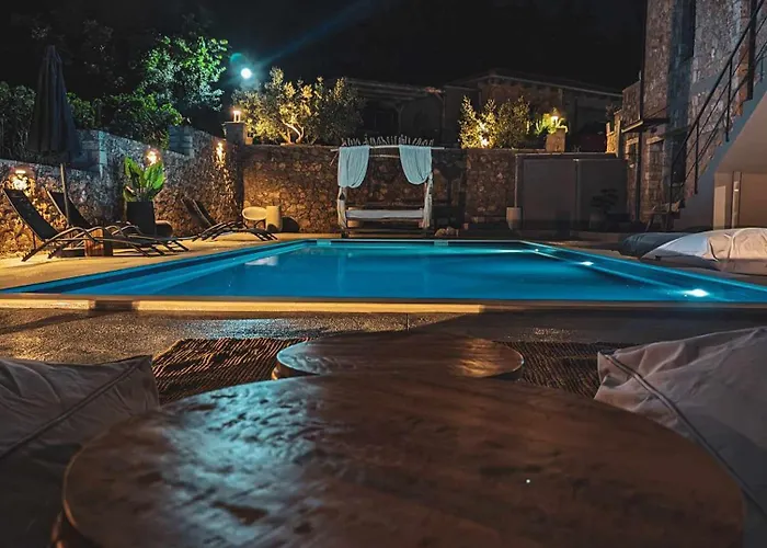 Three Dots Boutique * Souli