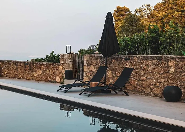 Three Dots Boutique Villa