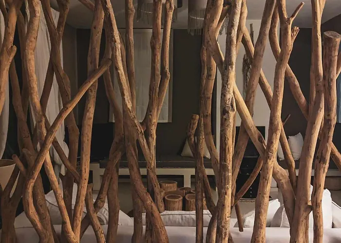 Three Dots Boutique *