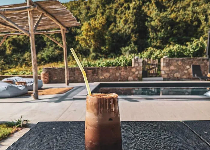 ヴィラ Three Dots Boutique Souli