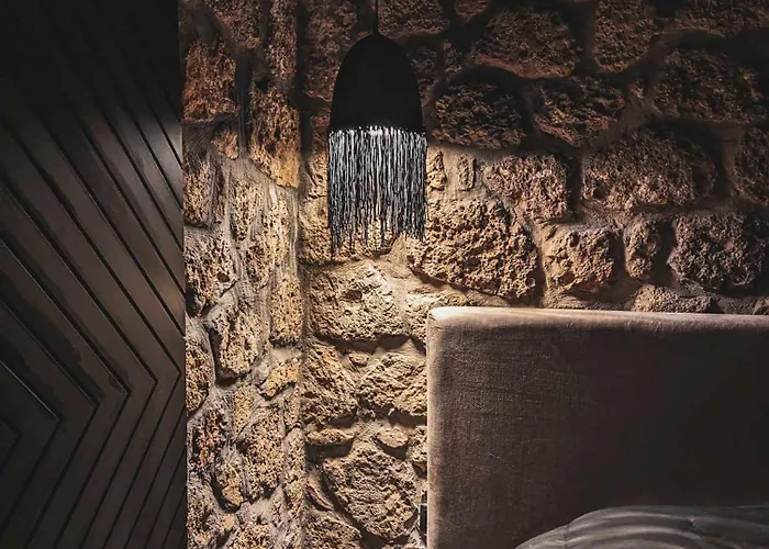 ヴィラ Three Dots Boutique