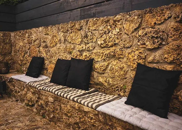 Three Dots Boutique Souli