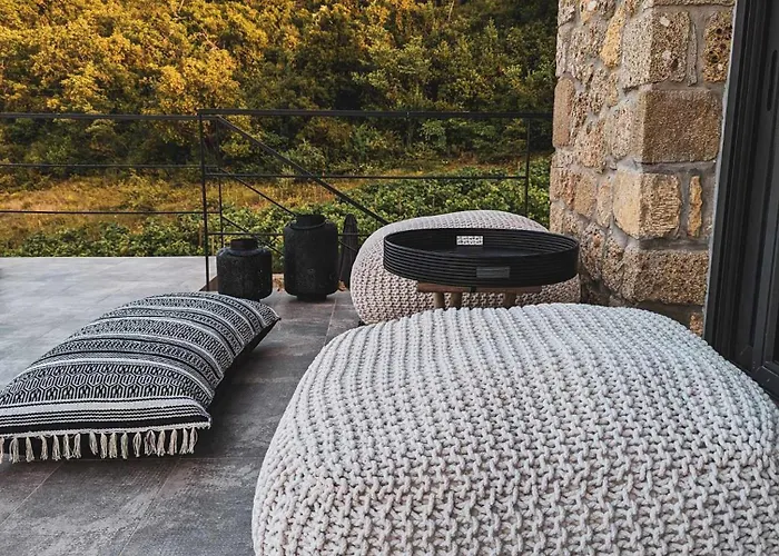 Three Dots Boutique * Souli